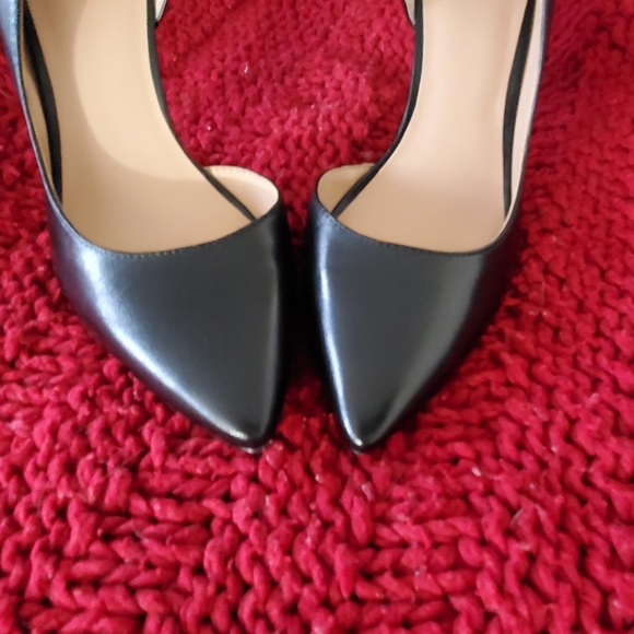 I.N.C. Kenjay d'Orsay Heels - Picture 6 of 8